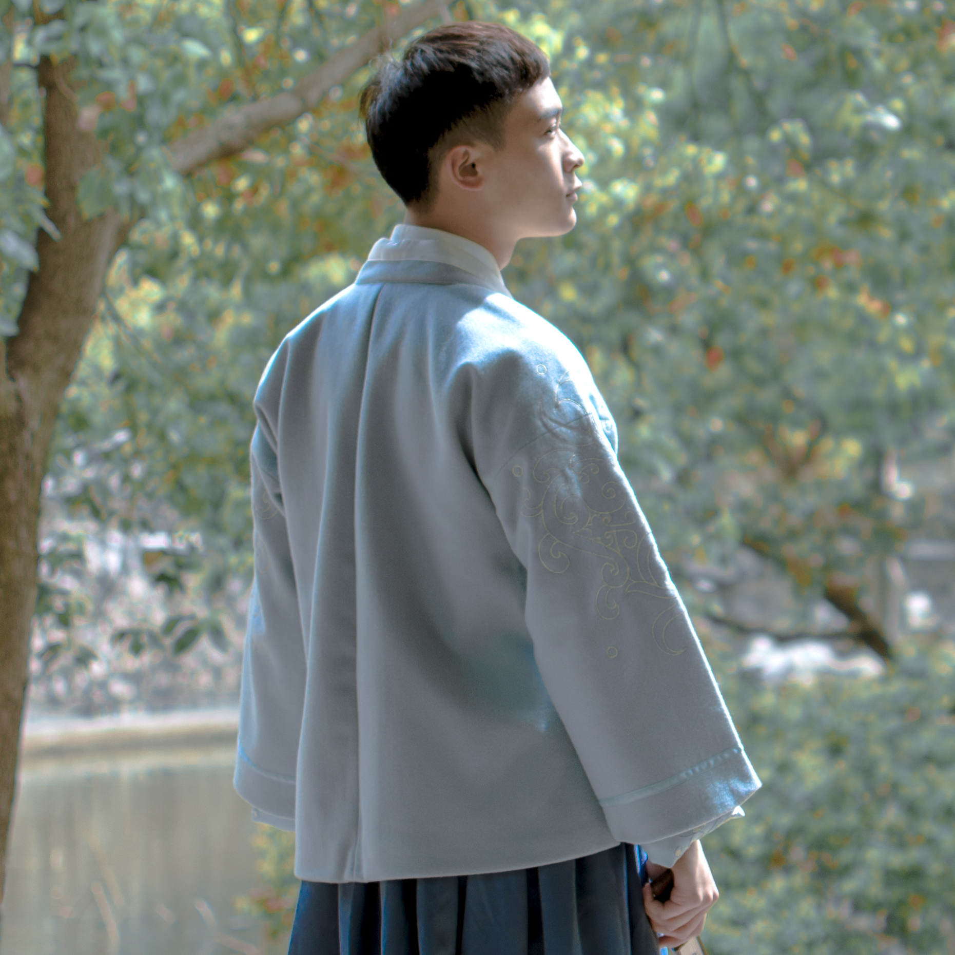美人尖封面