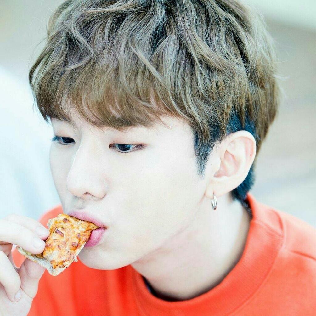 小白菜和哆啦a梦