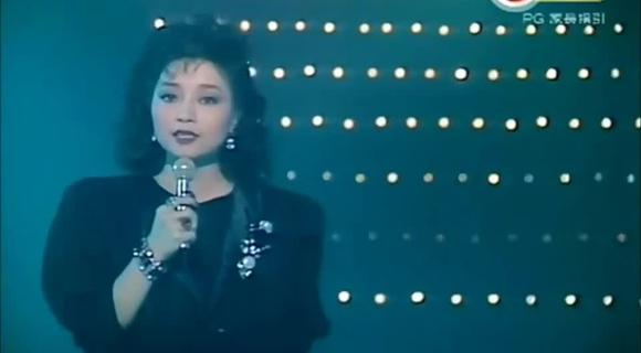 与香港的过往放在你的歌里,我很安心 | 徐小凤4
