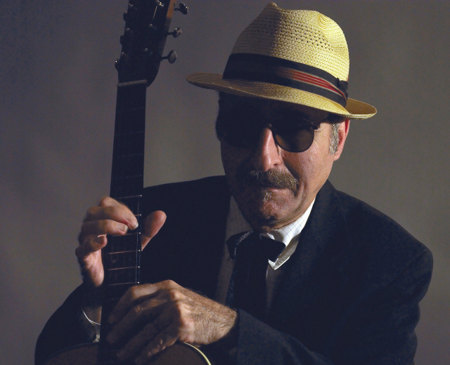 Leon Redbone