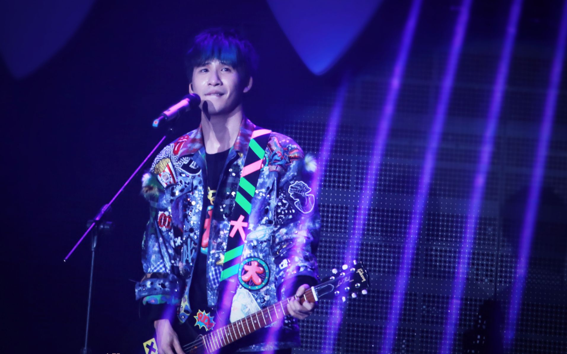 山水人间演唱 109951163355394610.jpg?size=1913x1197