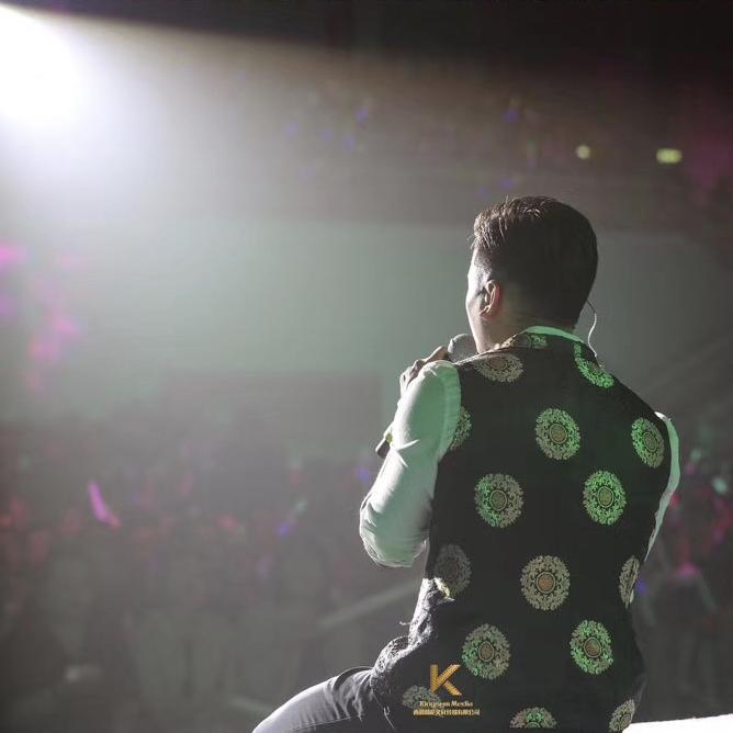 song-img