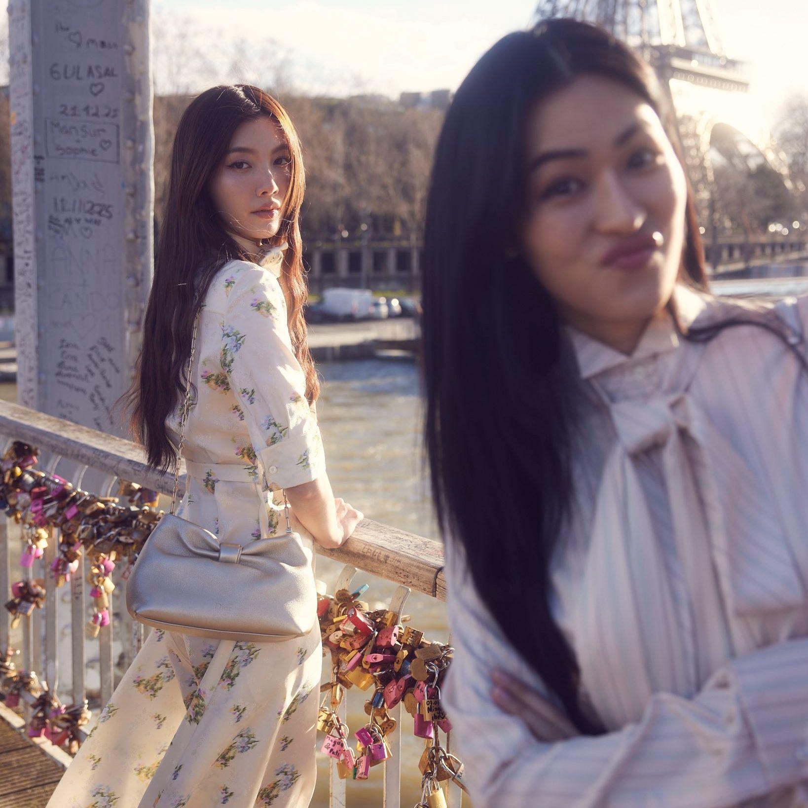 邝玲玲 00K - 最后我还是受伤了（双语）