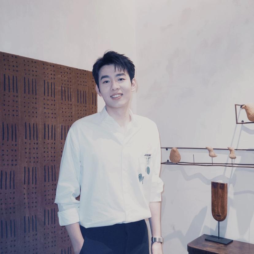 赵牧辰 我的青春也不是没伤痕封面
