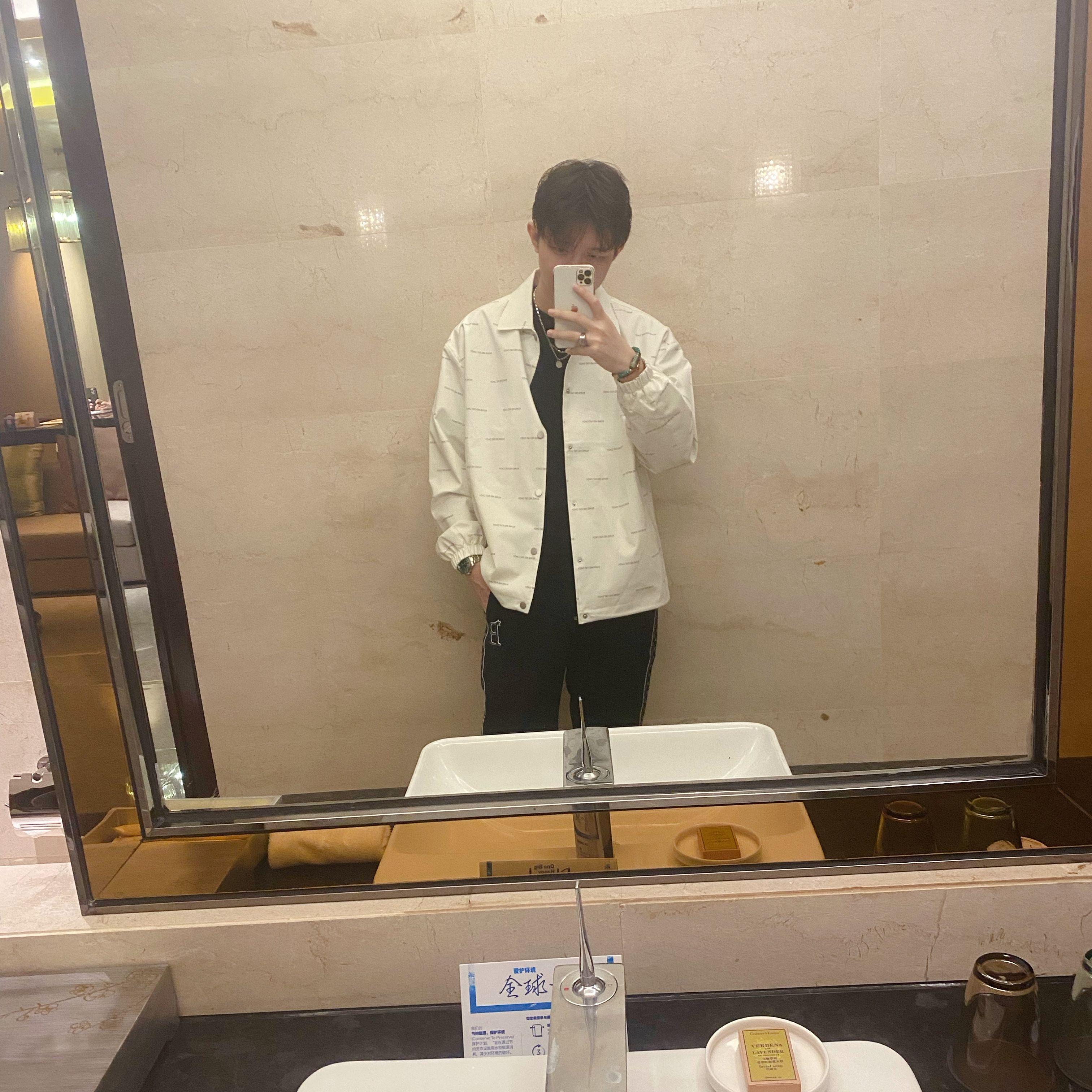 贫民百万男孩封面