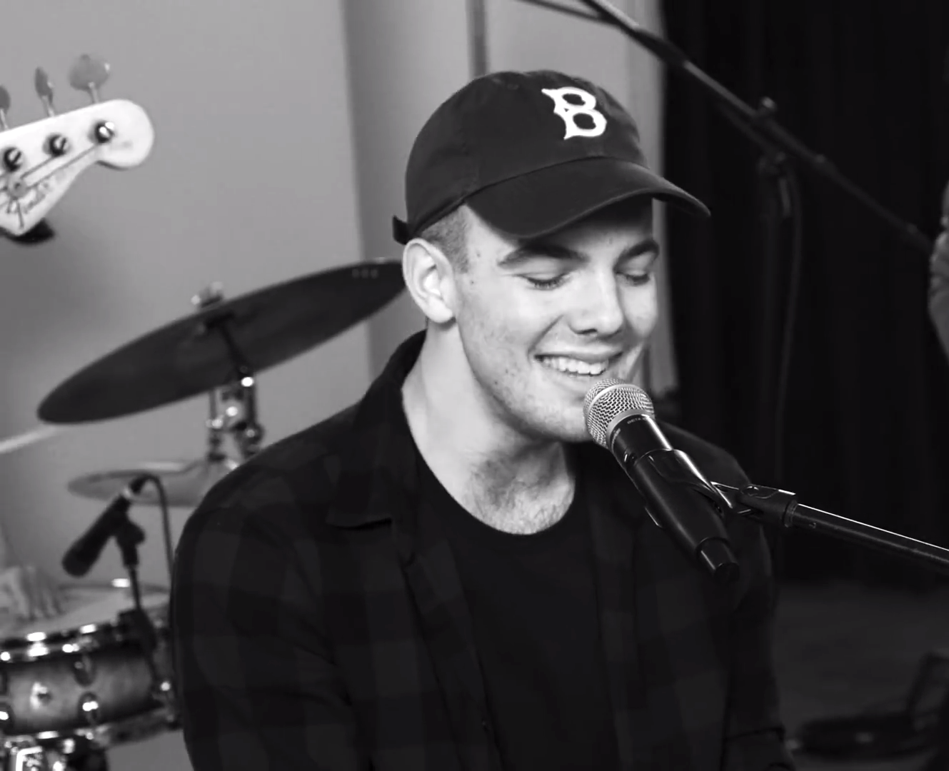Mac Ayres