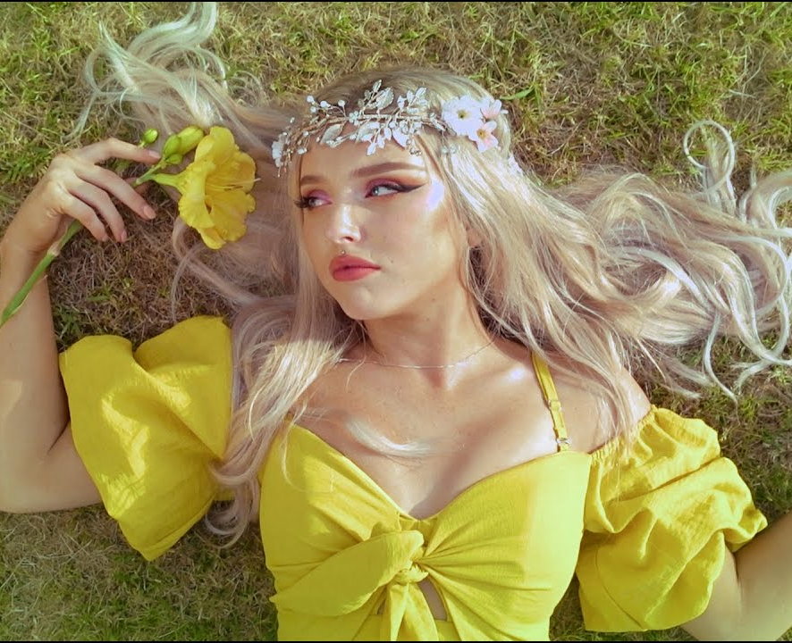 Larissa Lambert