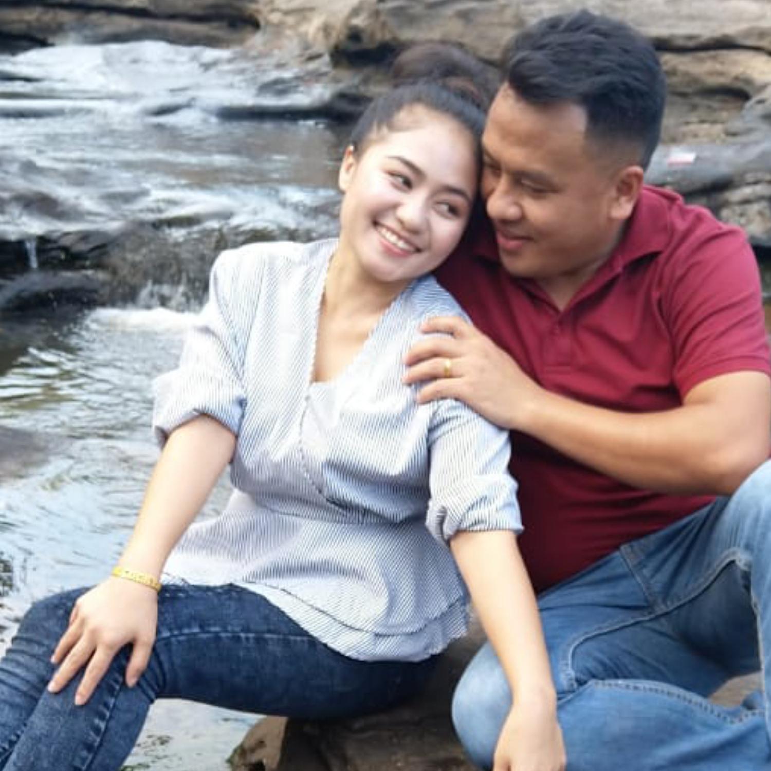 Suab Dab Txaus Rhiab