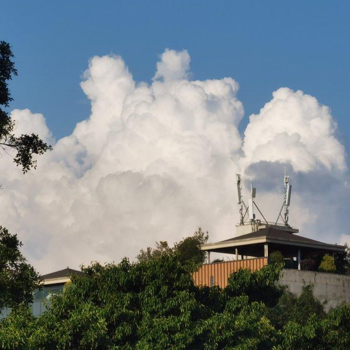 我凌晨洗澡时听的歌