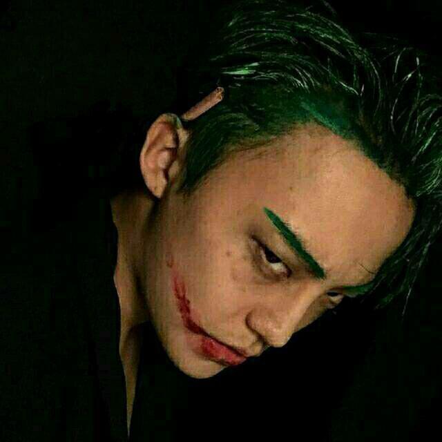 贝加尔湖畔封面