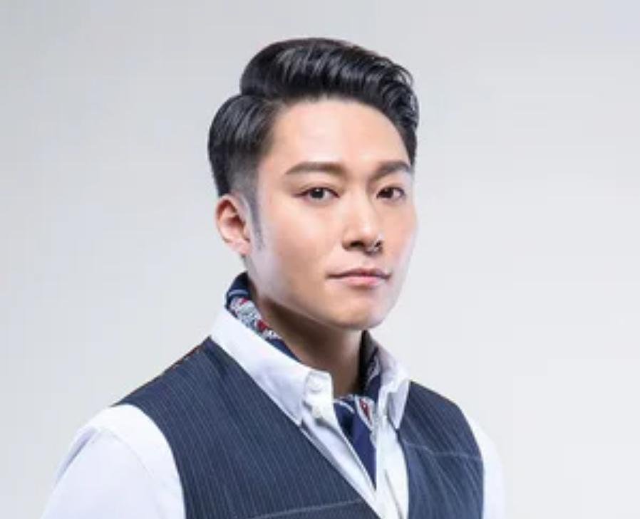 龙世杰