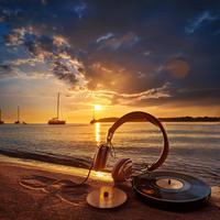 Timeless Vibes: Music for Relaxed Listening