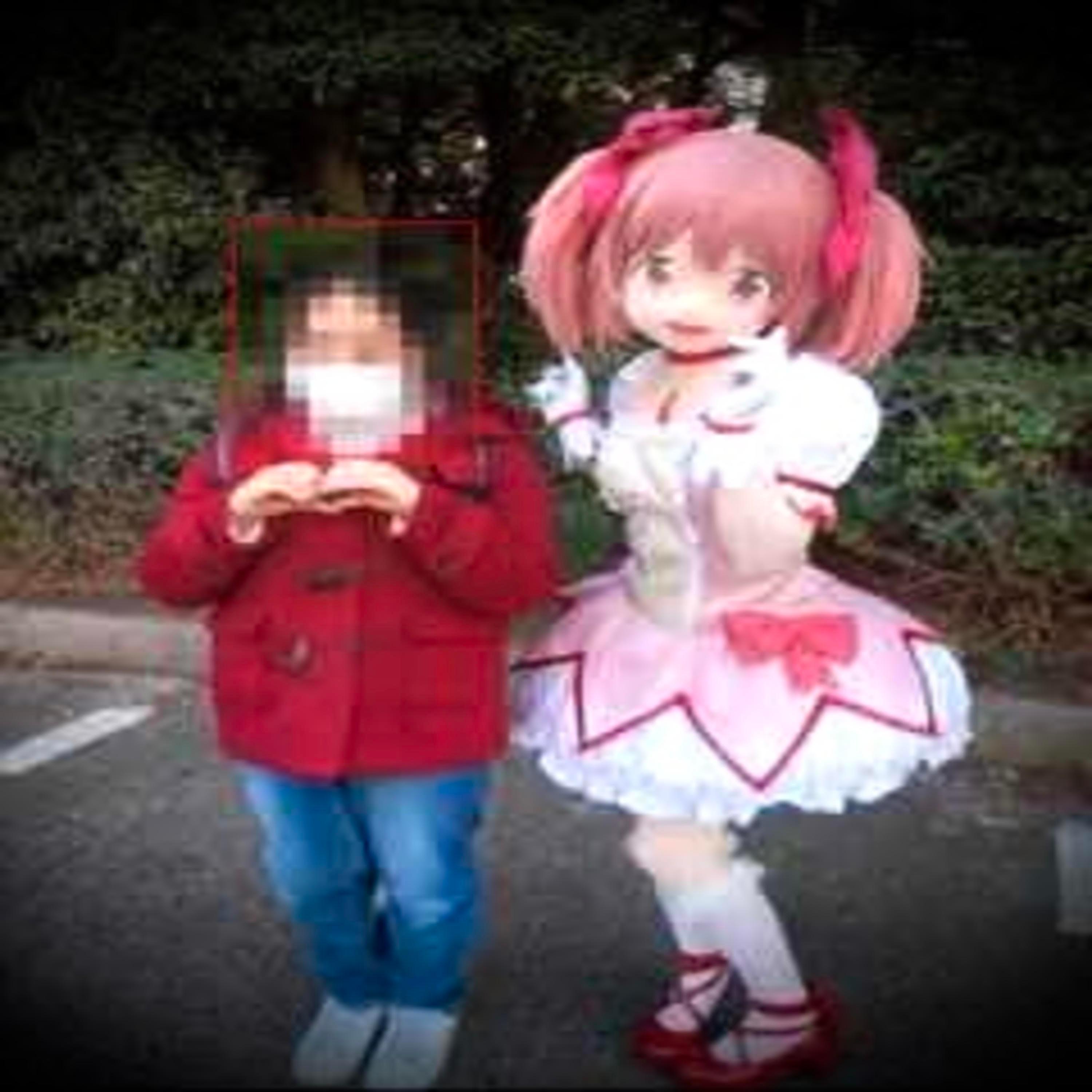 GIRLS CAN'T LOVE GIRLS