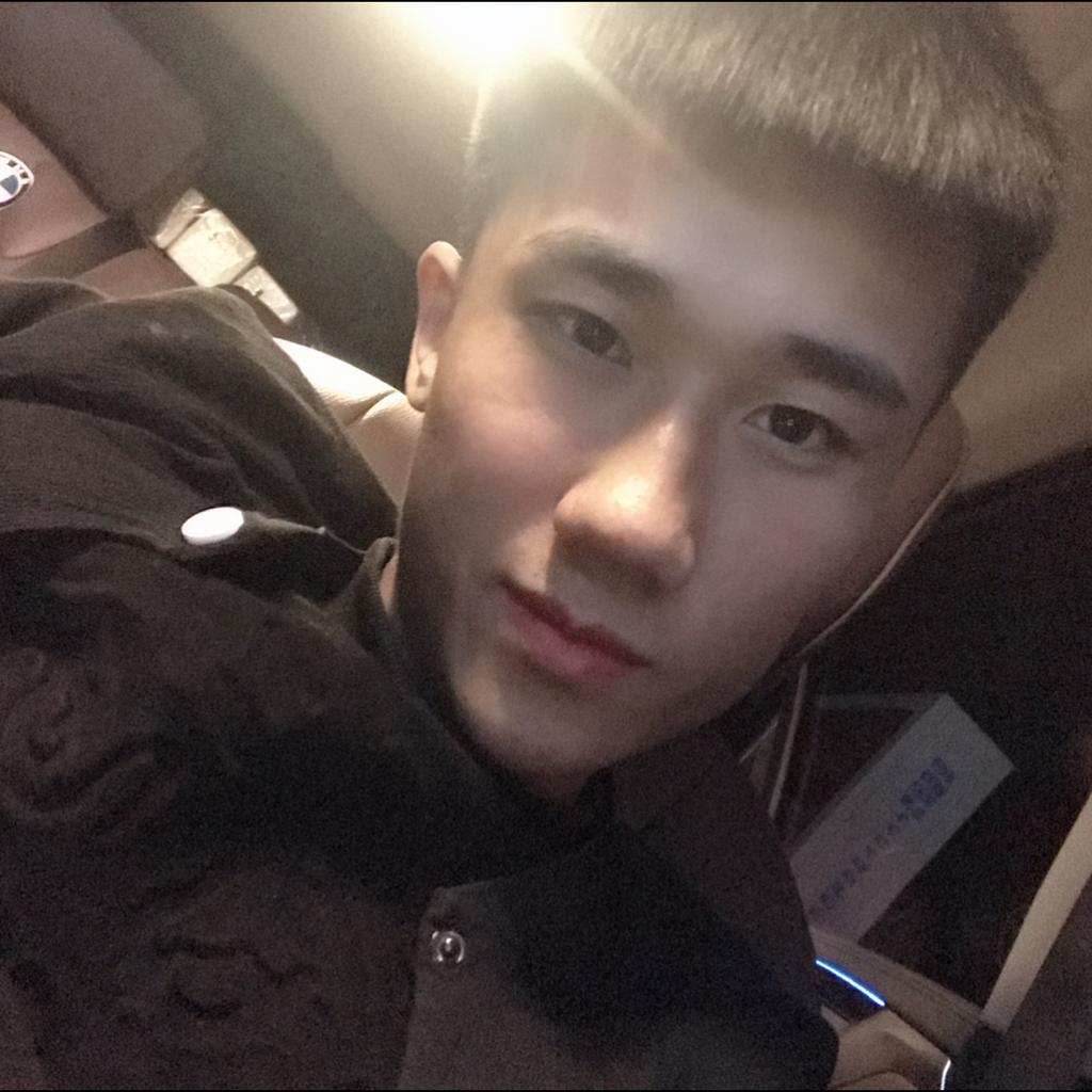 我喜欢爱笑的姑娘