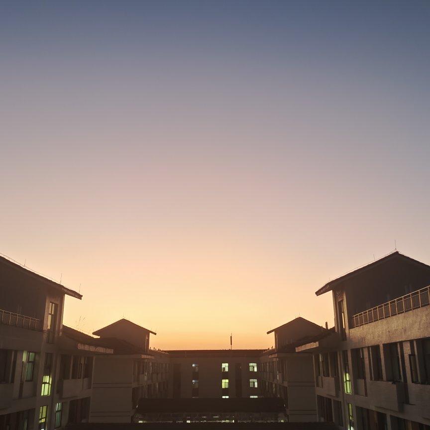 我听Midwest Emo从来不会哭。