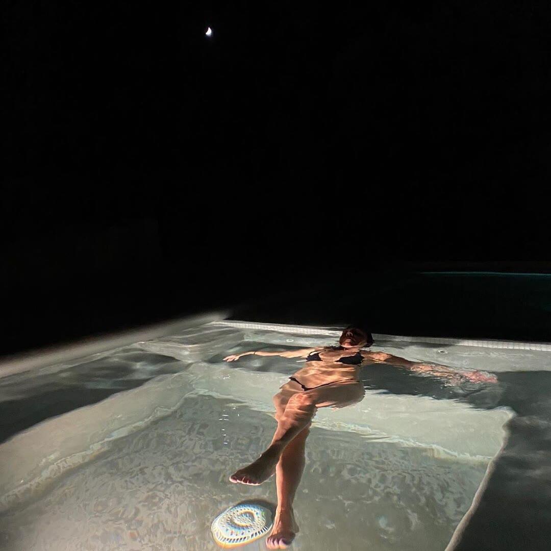 Dolf、Weird Genius、Rochelle - Dreams (O