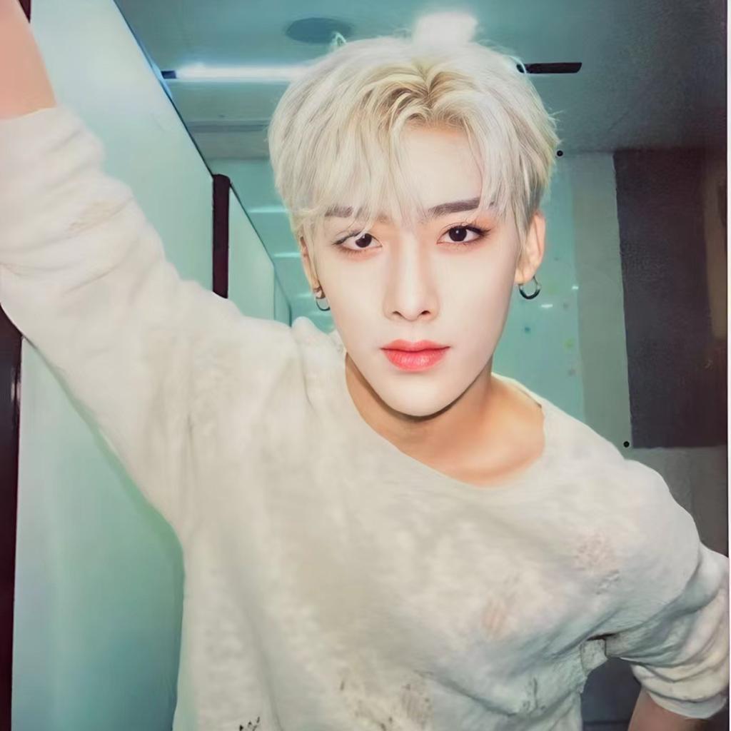 Ricky沈泉锐-role model