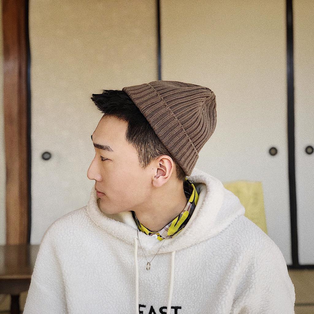 白白白白白白Simon