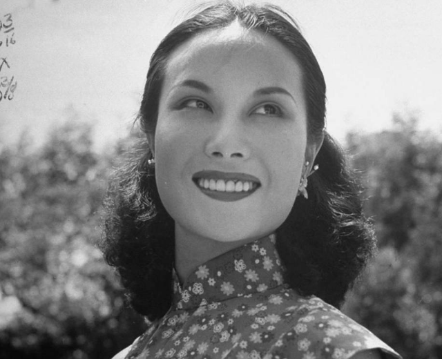 李丽华