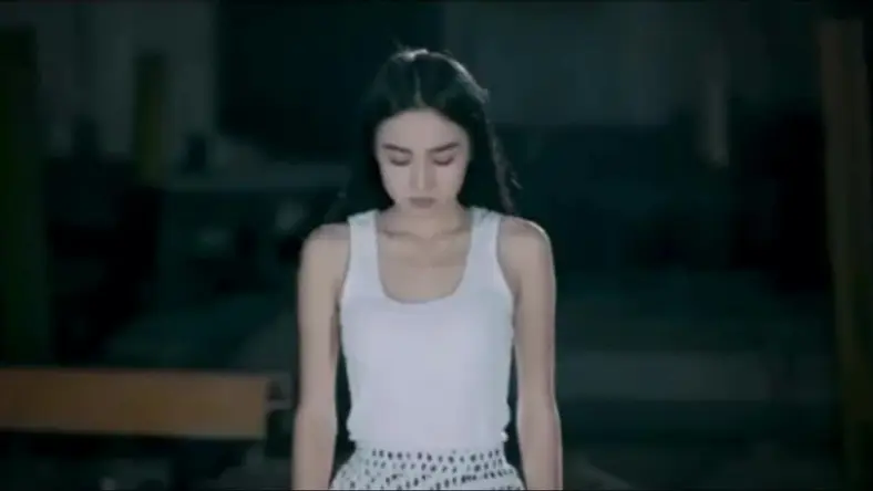 HD porno: godak uchun katta xoroz