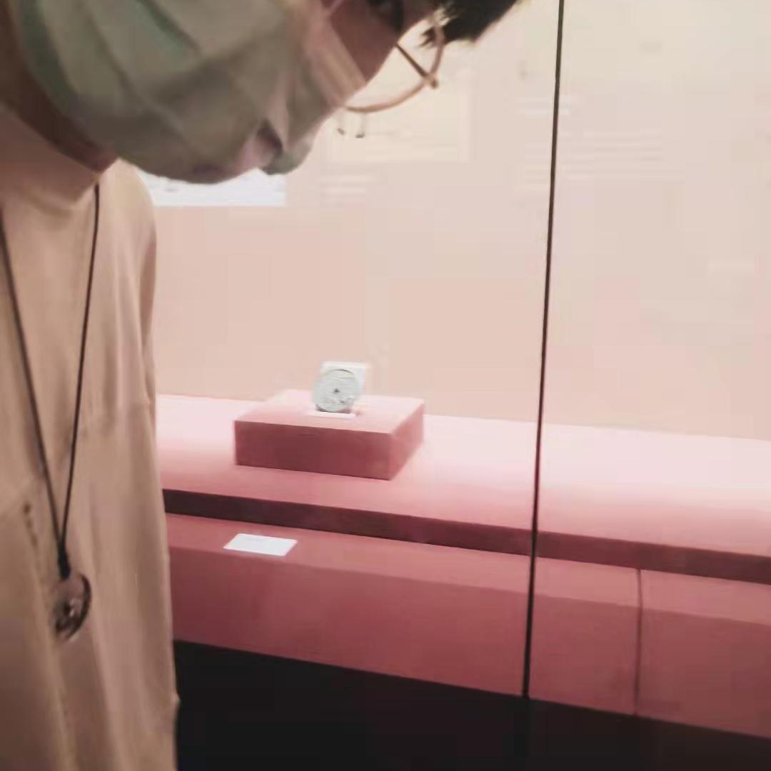 Can' help fall in love