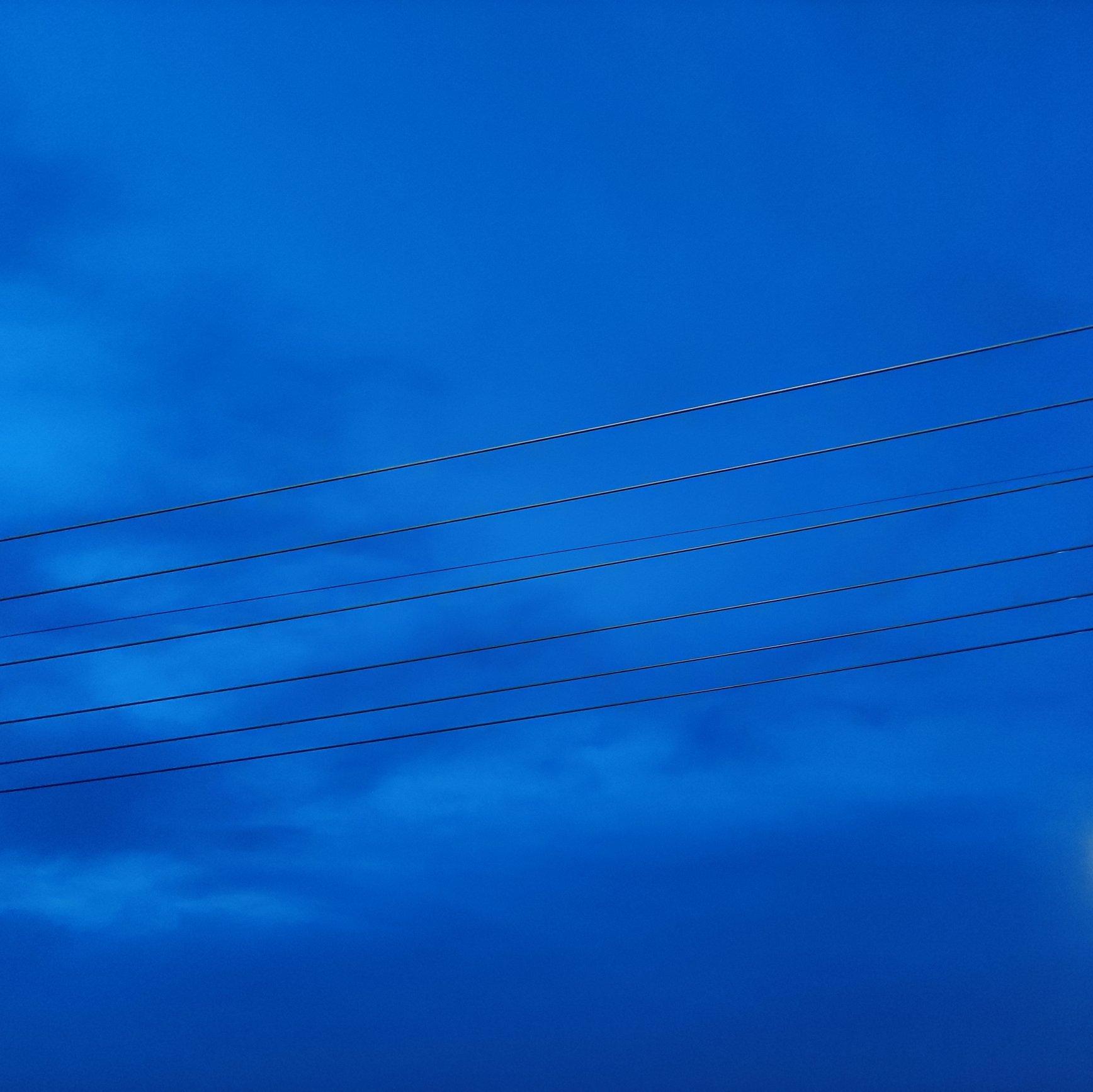 喜欢的克莱因蓝与忧郁无关