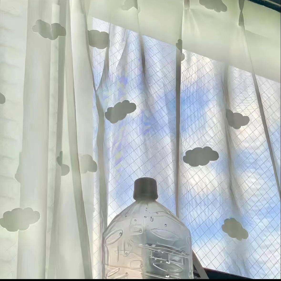 明天，你好 牛奶咖啡封面