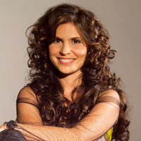 Aline Barros