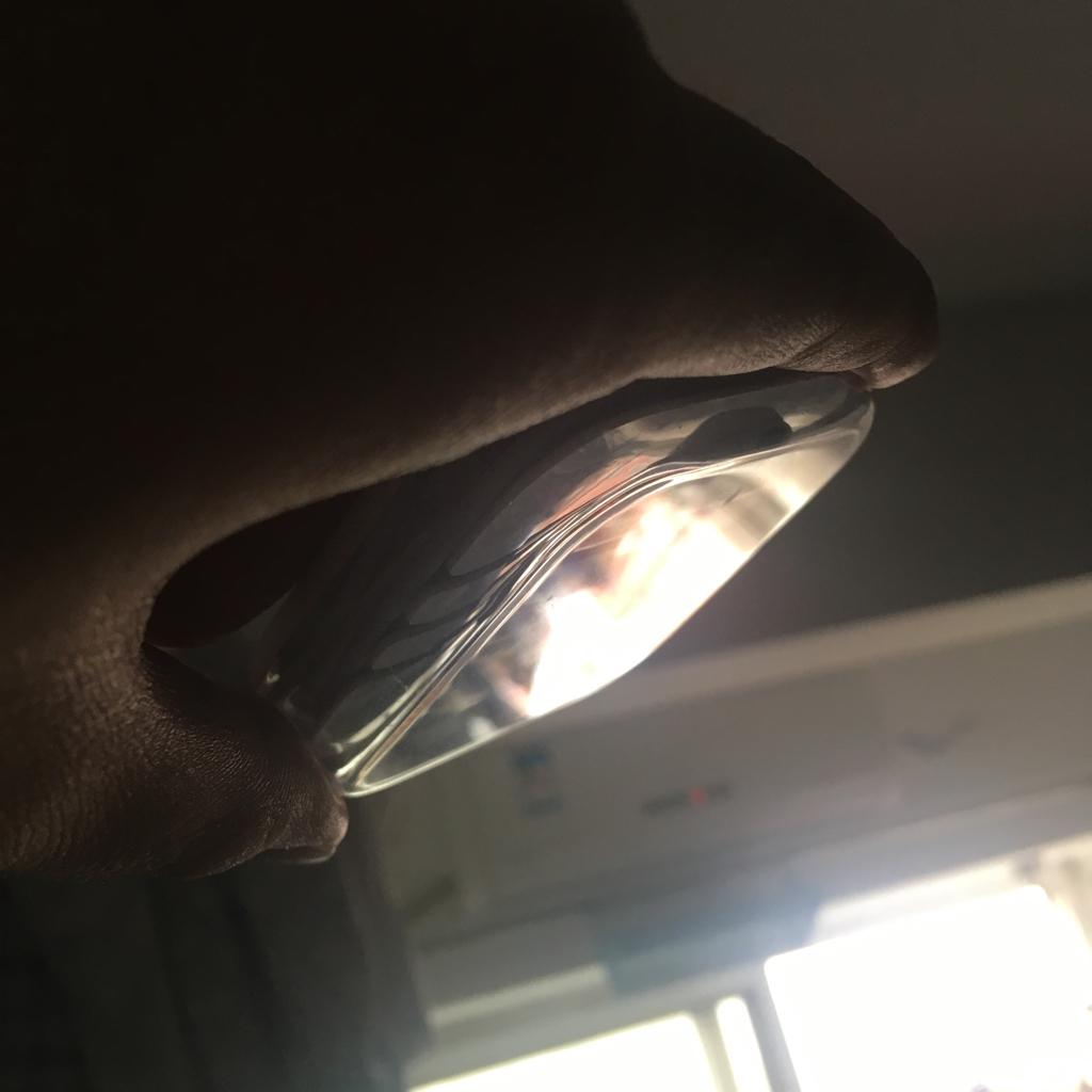 无数个雨点在我面前撒满大地