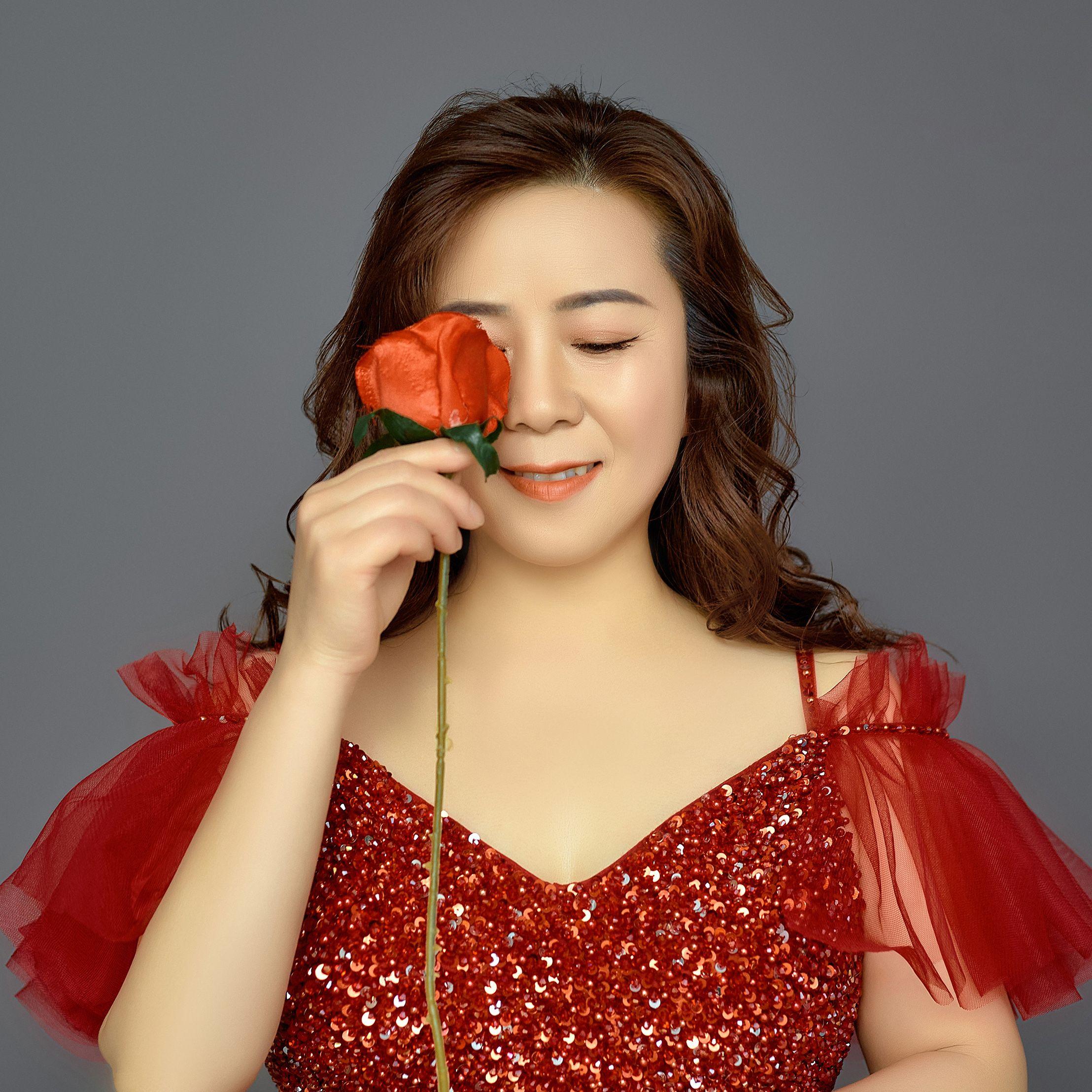 拉住妈妈的手封面