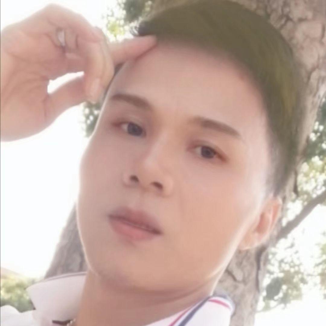 多情的世界无情的你..封面