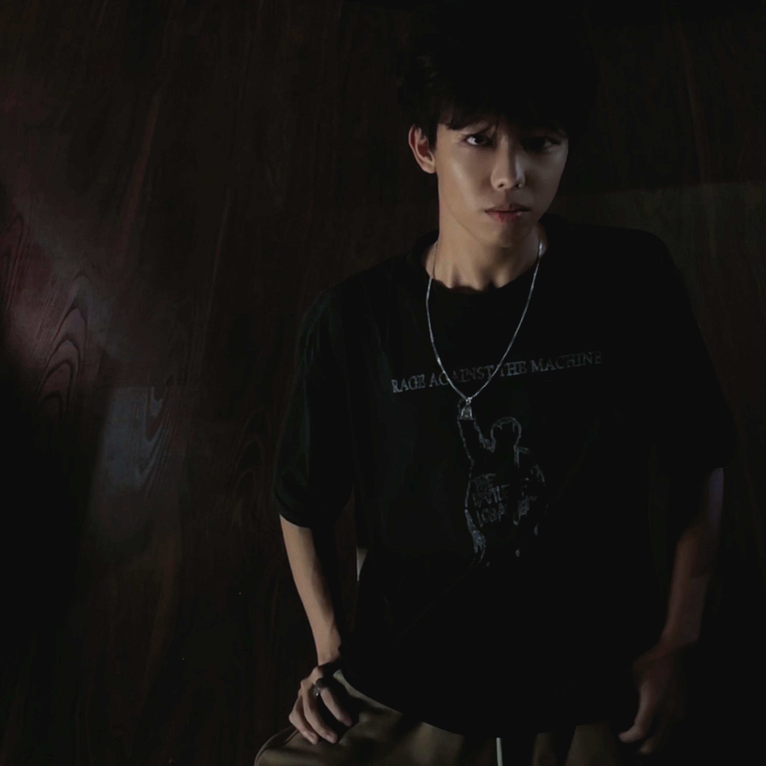 王以太 目不转睛 feel sight 伴奏