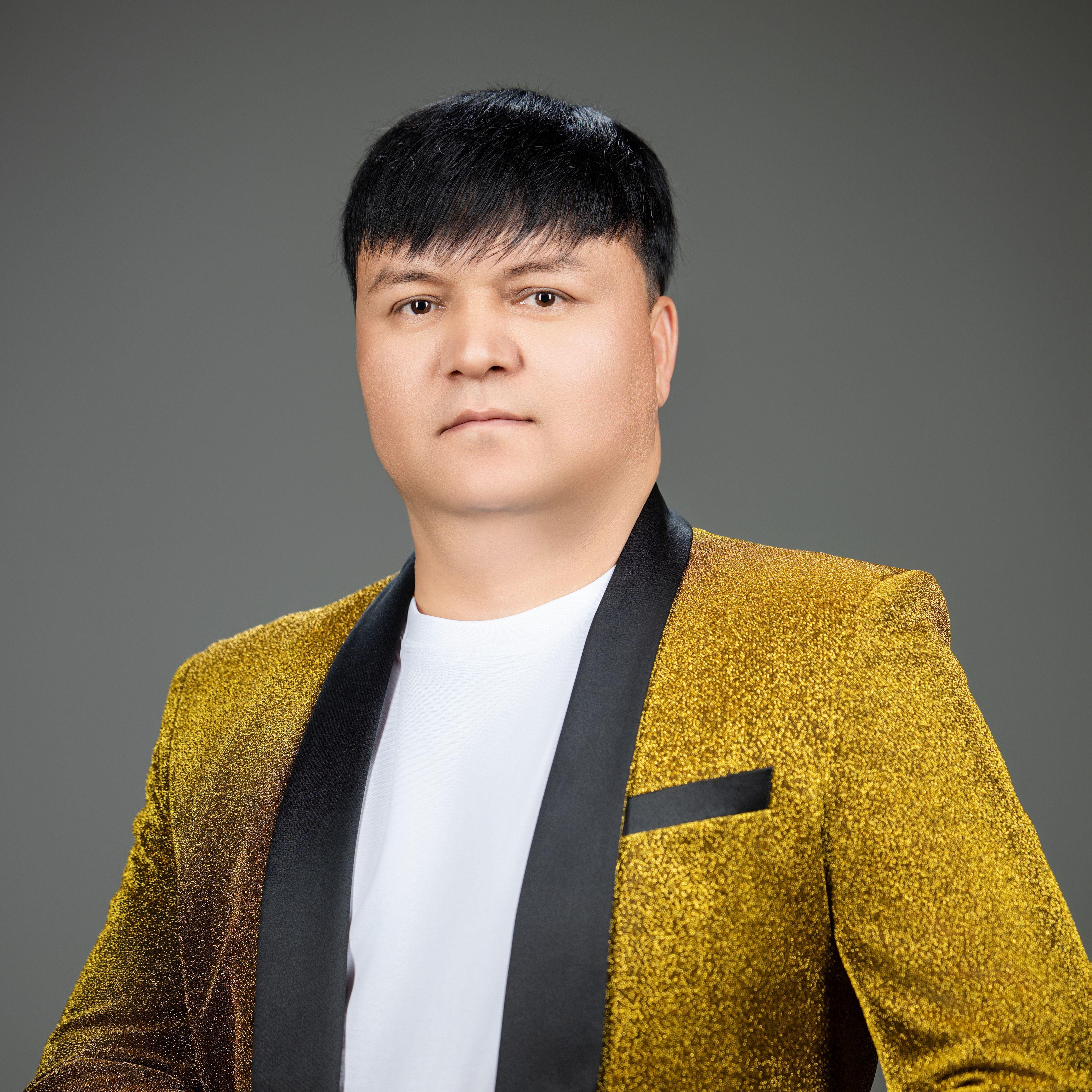 Hikaya《短篇小说》封面