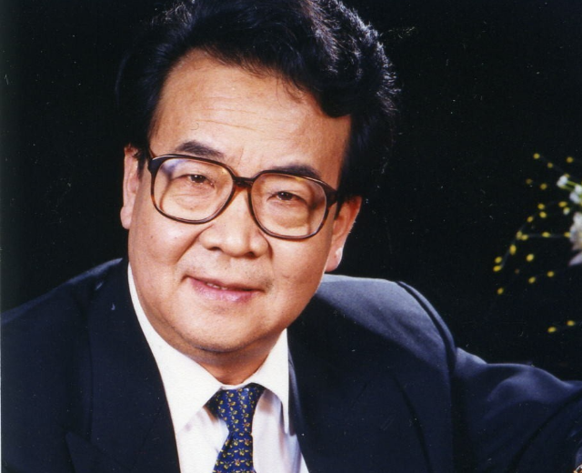 杨峻