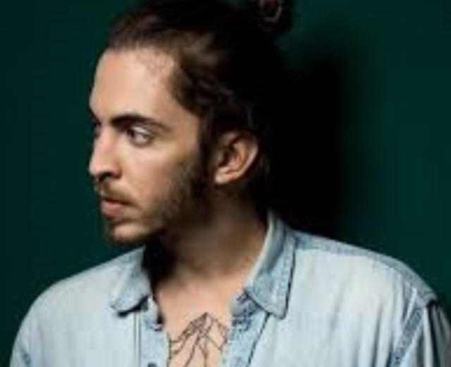 Dennis Lloyd