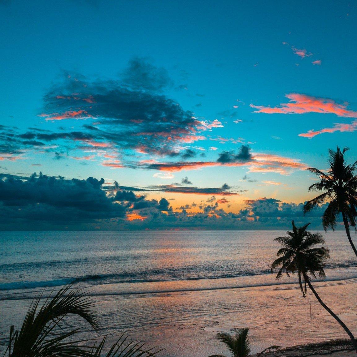 开着Santana追着日落