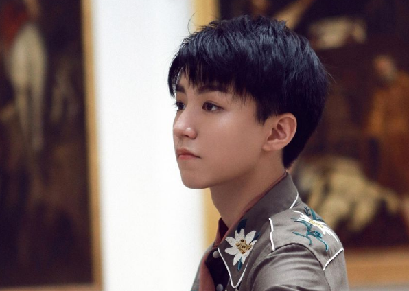 王俊凯唱歌青春修炼手册 19198572532886054.jpg?size=596x424