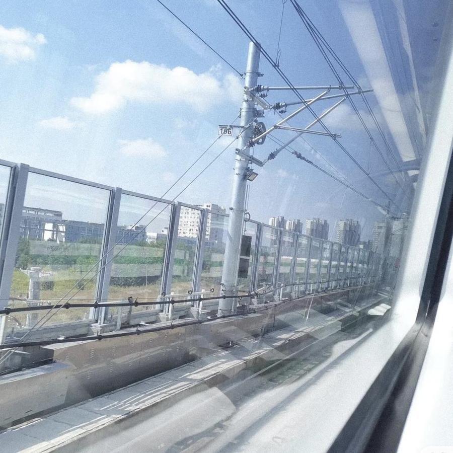 三号线封面