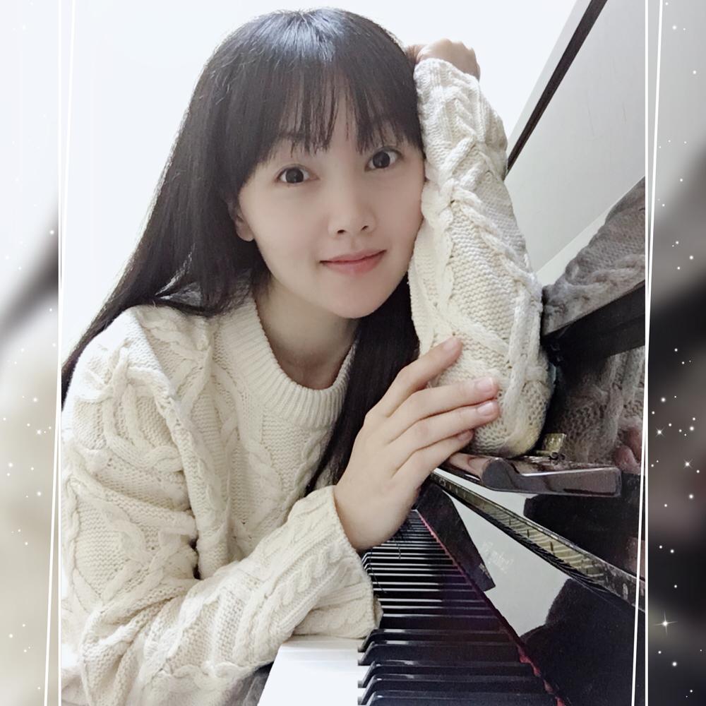 珍珍Cici钢琴曲《平凡天使》封面