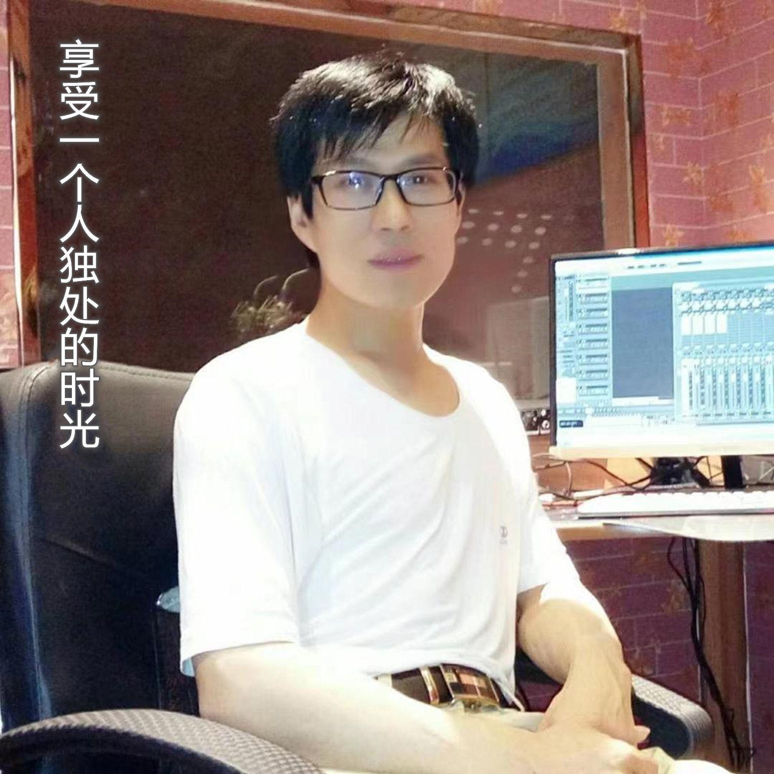 享受一个人独处的时光封面