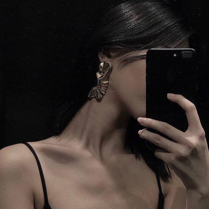 事前的暧昧氛围