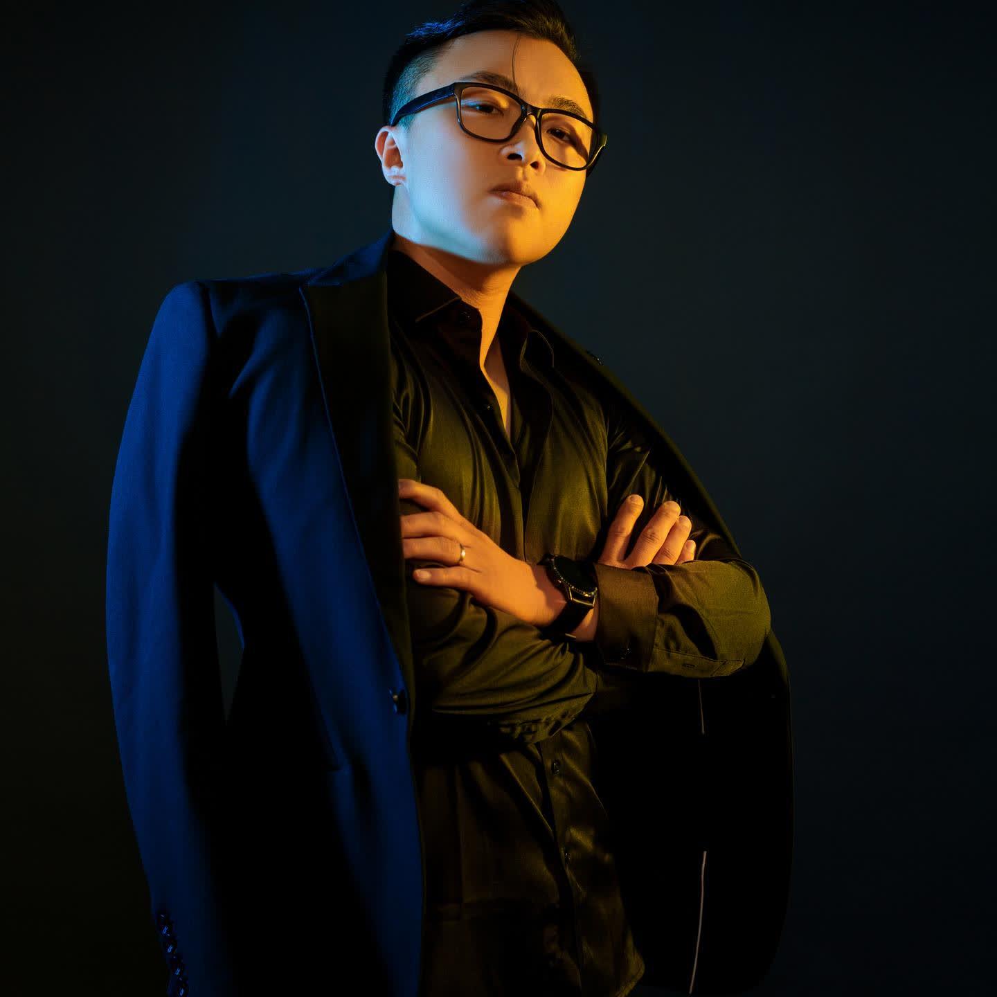 纠结的爱封面