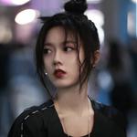 华语 | 我试着把孤独藏进耳机 用回忆代替
