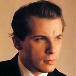 格鲁恩·古尔德