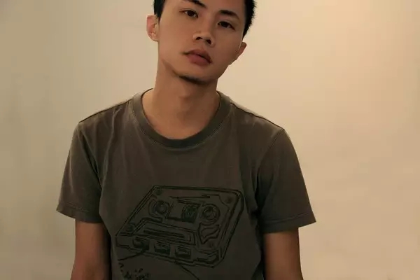 周董那些经典的专辑封面,是谁设计的?