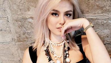 AGNEZ MO