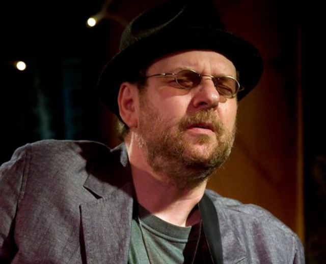 Ronnie Earl