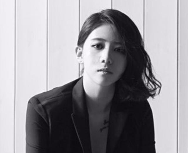 김단