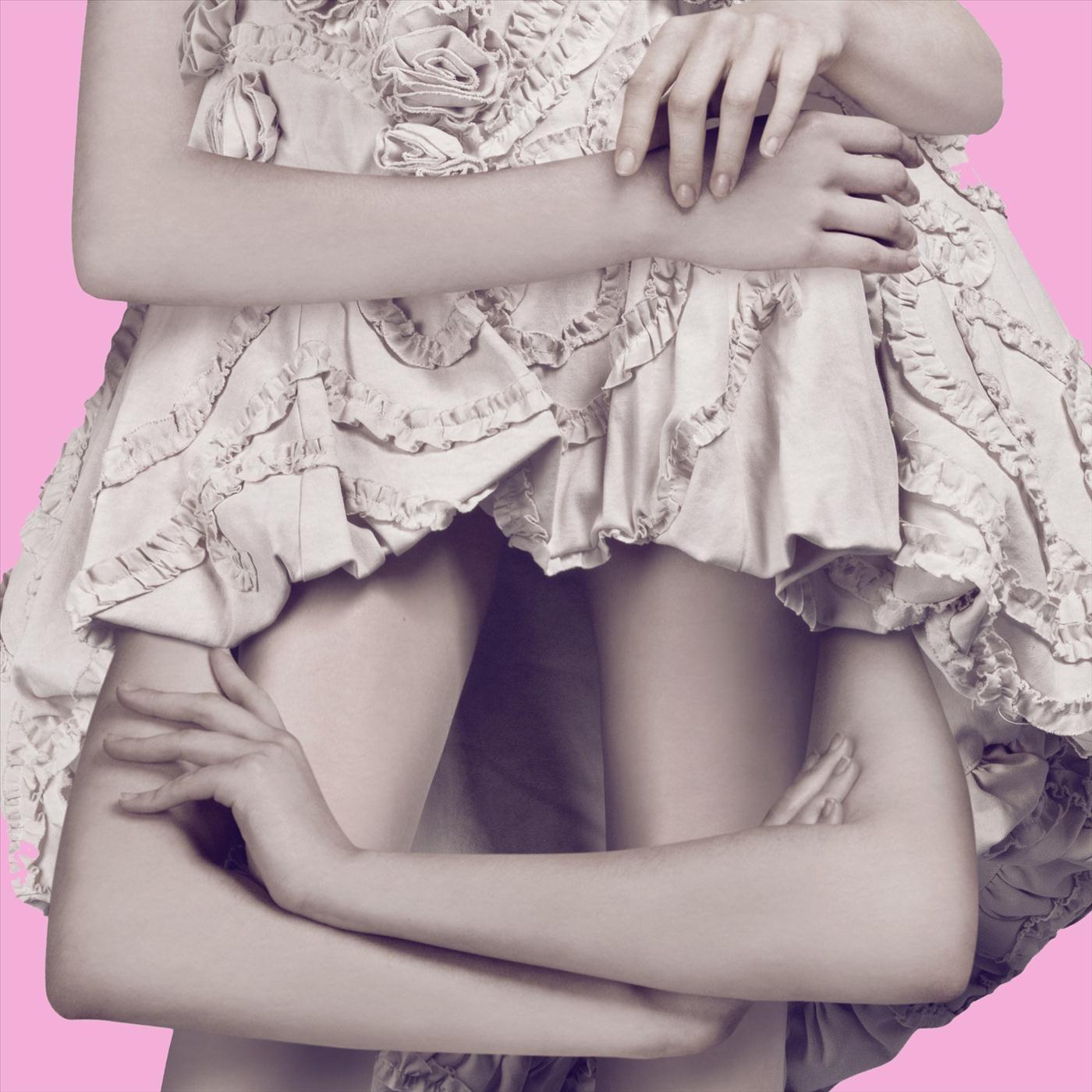 Sale el Sol (feat. Lara Bello)