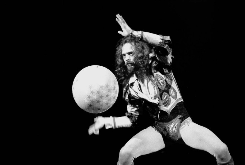 Jethro Tull:悠扬的长笛也可以驾驭暴躁的摇滚